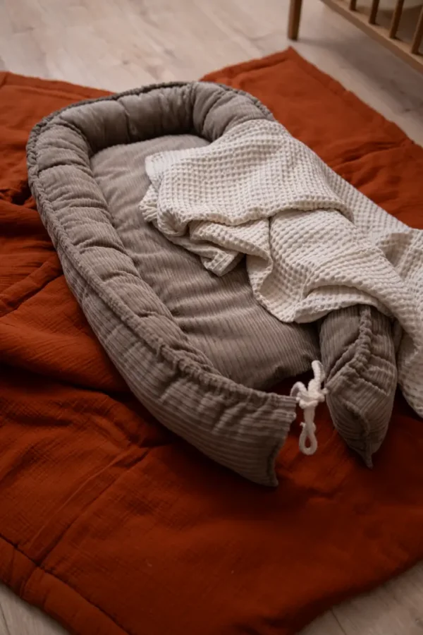 Corduroy Baby Nest - Image 4