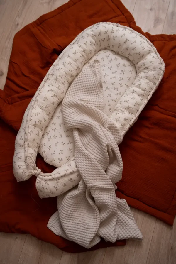 Muslin Boho Baby Nest in Cottage Style