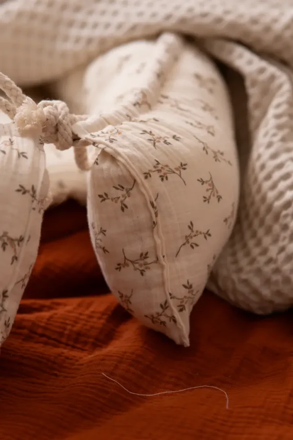 Muslin Boho Baby Nest in Cottage Style - Image 3